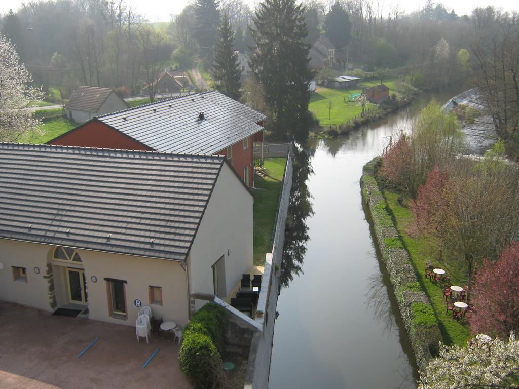 Auberge Du Moulin Marin Lapalisse Luaran gambar